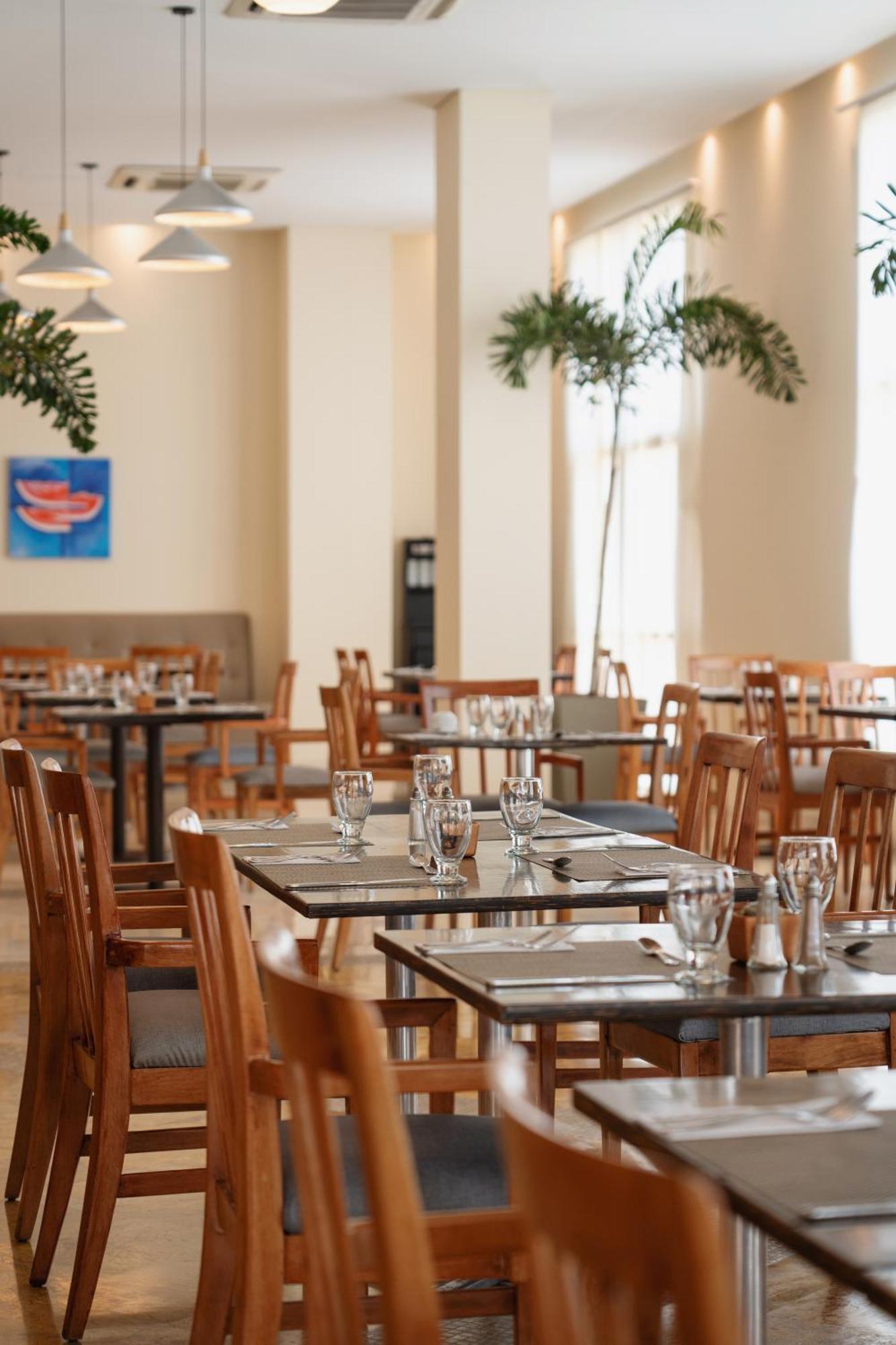 Hotel Dann Carlton Barranquilla Y Centro De Convenciones المظهر الخارجي الصورة Restaurant