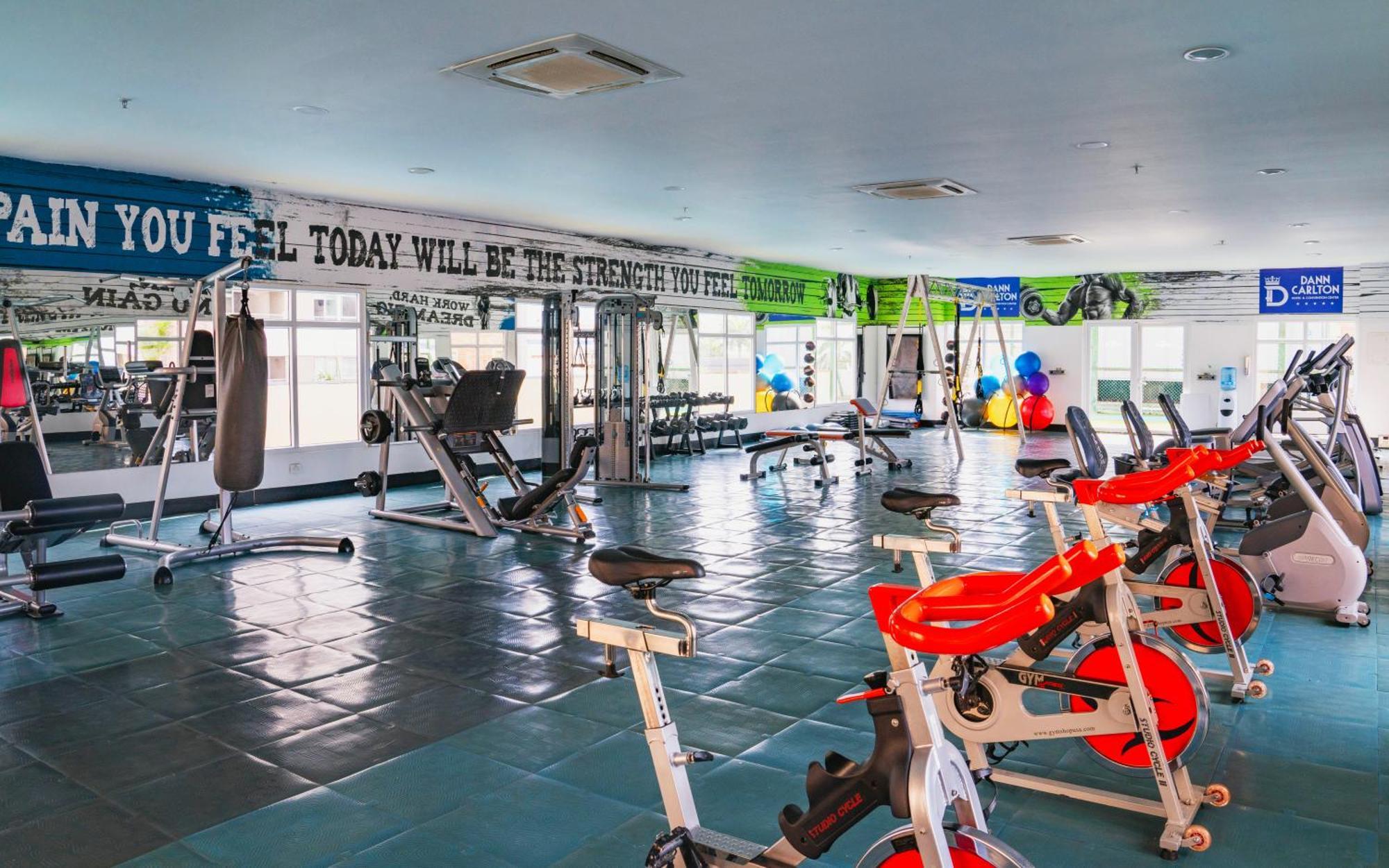 Hotel Dann Carlton Barranquilla Y Centro De Convenciones المظهر الخارجي الصورة The gym at the University of Asia Pacific